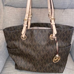Michael Kors purse